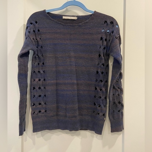 One Grey Day Pullover - Size Small - Picture 4 of 12